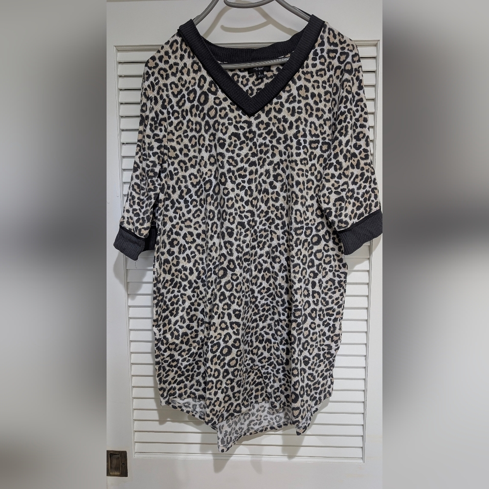 Simply Vera VeraWang Leopard Print Nightgown Size LG